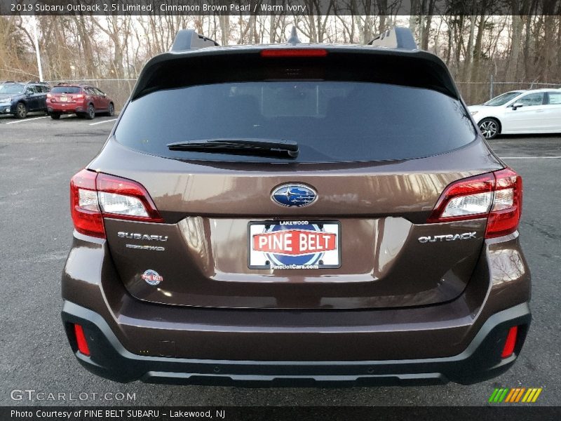 Cinnamon Brown Pearl / Warm Ivory 2019 Subaru Outback 2.5i Limited