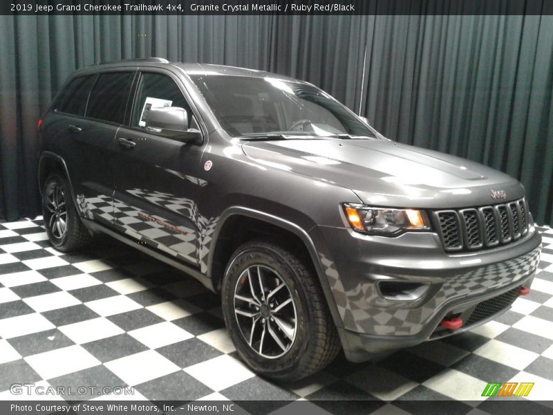 Granite Crystal Metallic / Ruby Red/Black 2019 Jeep Grand Cherokee Trailhawk 4x4