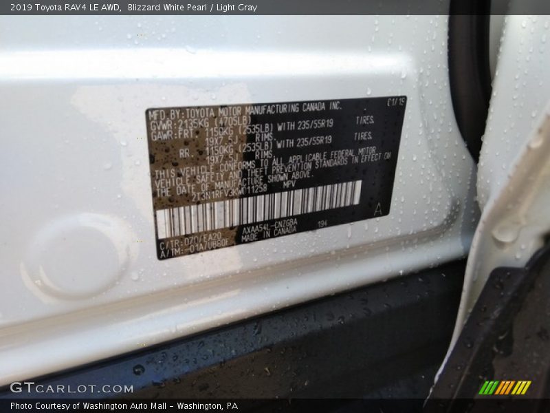 2019 RAV4 LE AWD Blizzard White Pearl Color Code 070