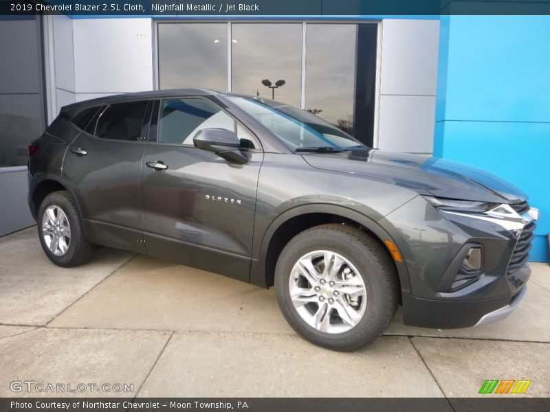 Front 3/4 View of 2019 Blazer 2.5L Cloth