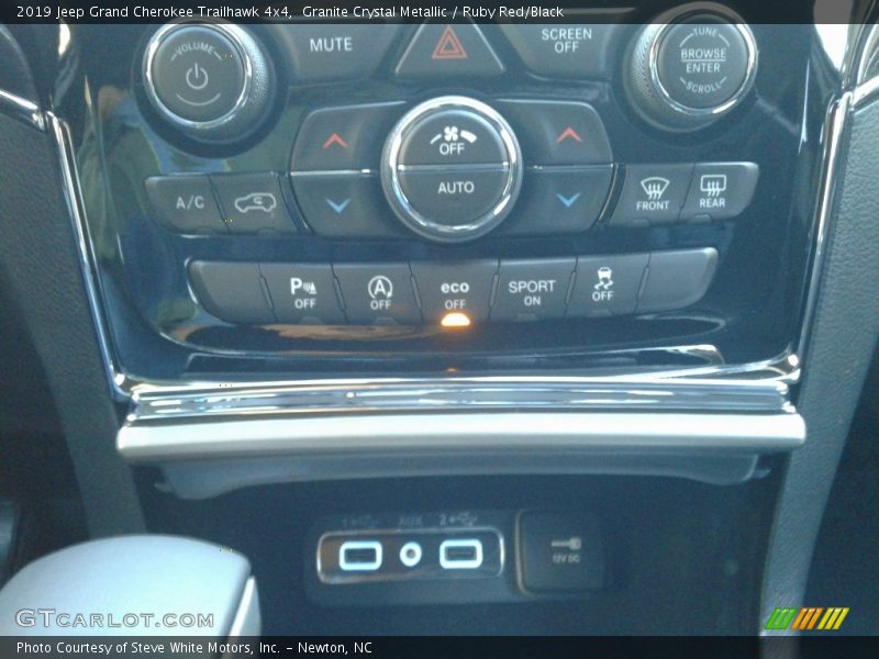 Granite Crystal Metallic / Ruby Red/Black 2019 Jeep Grand Cherokee Trailhawk 4x4