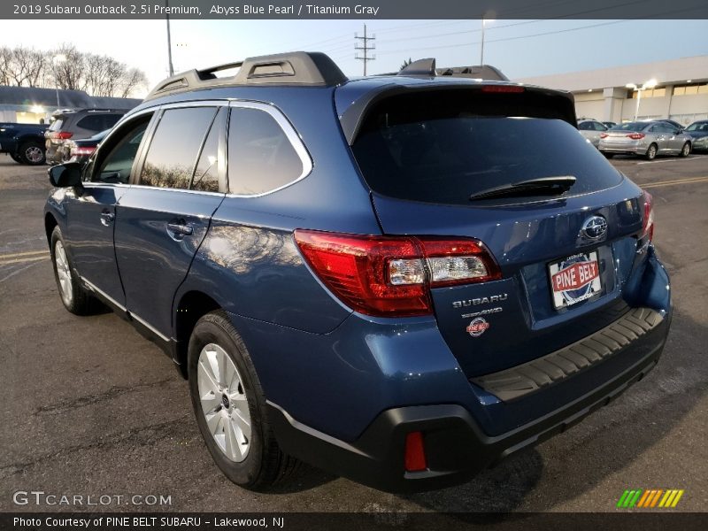 Abyss Blue Pearl / Titanium Gray 2019 Subaru Outback 2.5i Premium