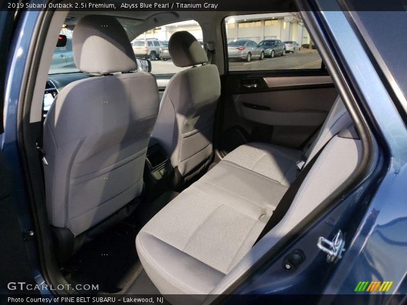 Abyss Blue Pearl / Titanium Gray 2019 Subaru Outback 2.5i Premium