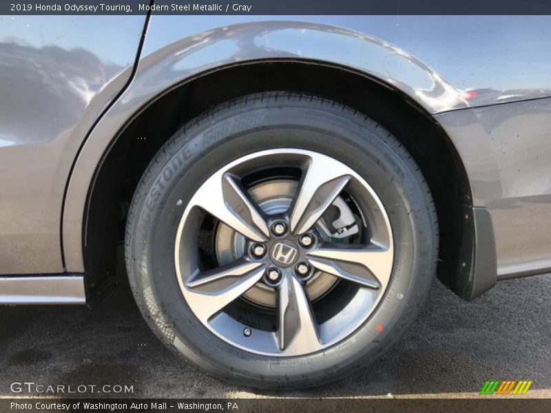 Modern Steel Metallic / Gray 2019 Honda Odyssey Touring