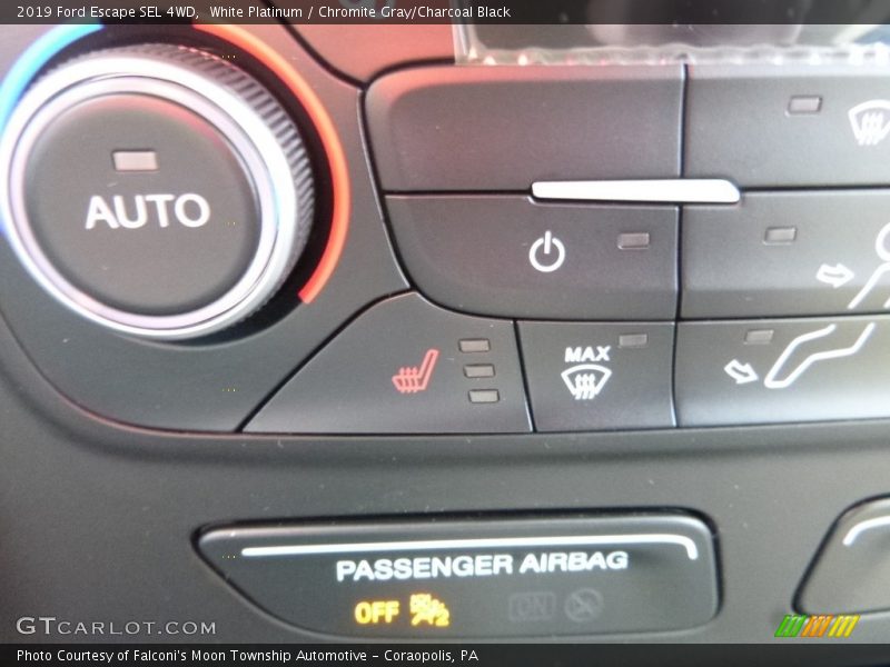 White Platinum / Chromite Gray/Charcoal Black 2019 Ford Escape SEL 4WD