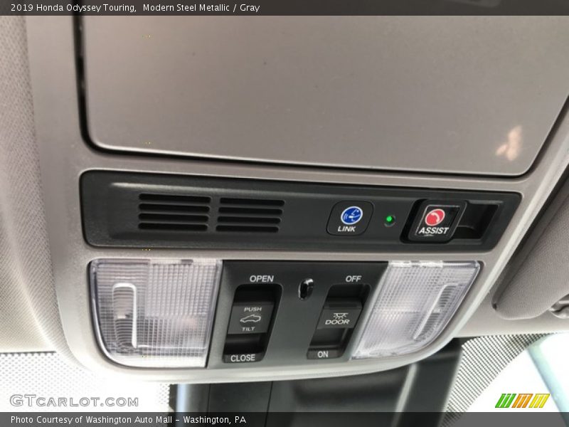 Modern Steel Metallic / Gray 2019 Honda Odyssey Touring