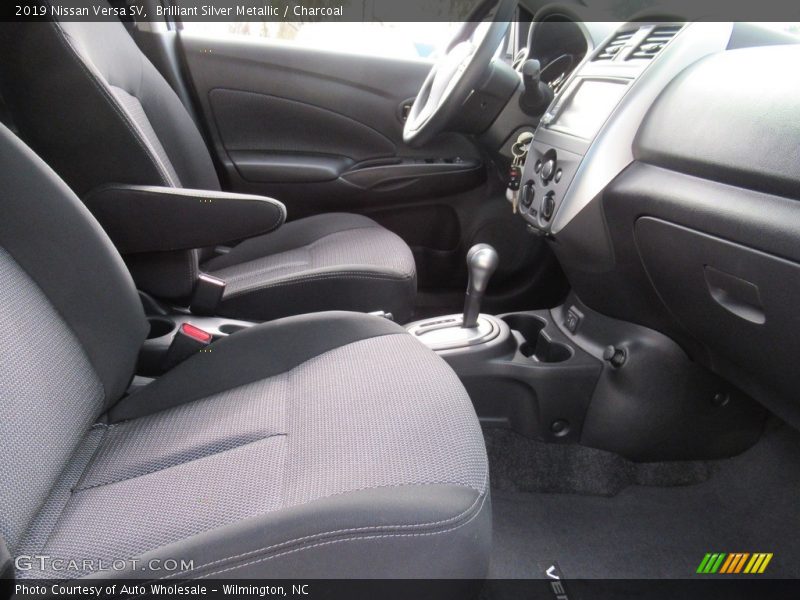 Brilliant Silver Metallic / Charcoal 2019 Nissan Versa SV