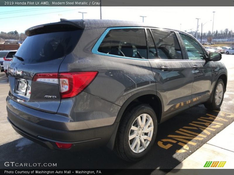 Modern Steel Metallic / Gray 2019 Honda Pilot LX AWD