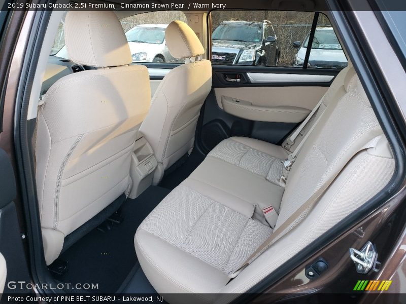 Cinnamon Brown Pearl / Warm Ivory 2019 Subaru Outback 2.5i Premium