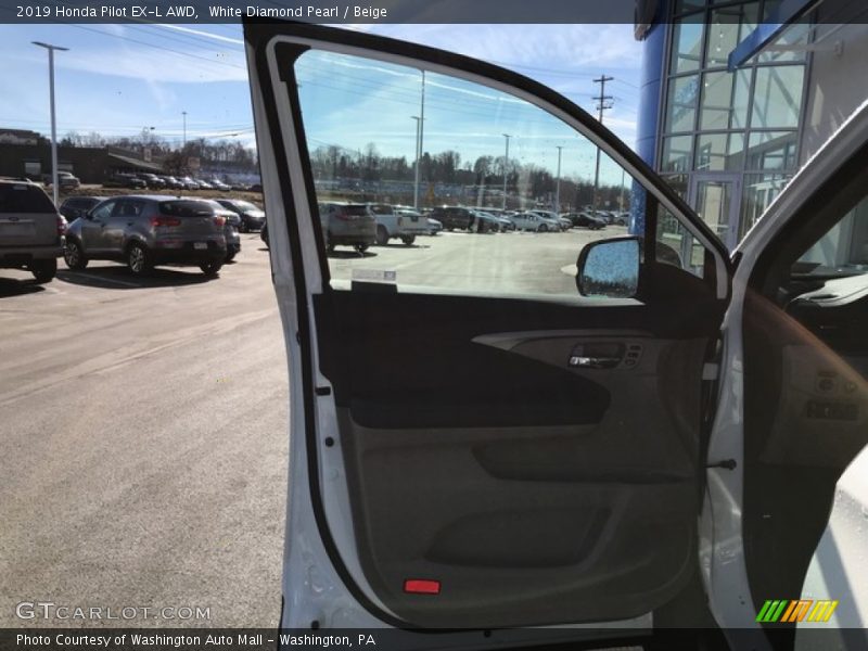 White Diamond Pearl / Beige 2019 Honda Pilot EX-L AWD