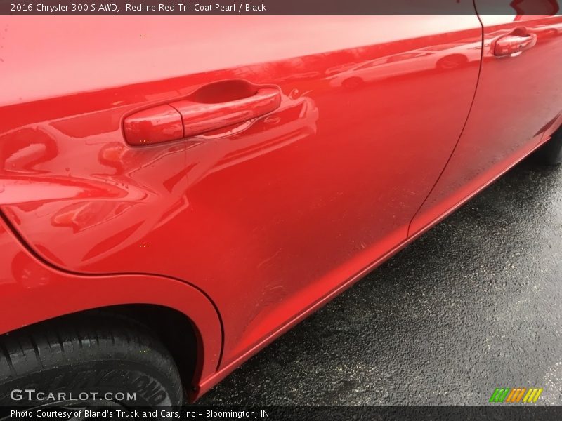 Redline Red Tri-Coat Pearl / Black 2016 Chrysler 300 S AWD