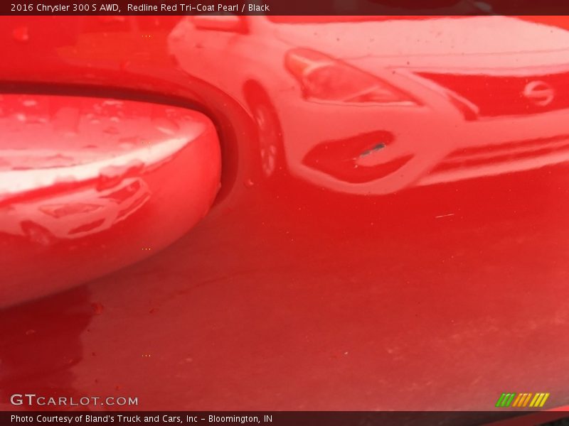 Redline Red Tri-Coat Pearl / Black 2016 Chrysler 300 S AWD