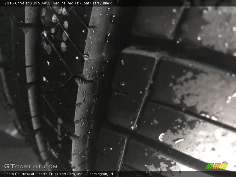 Redline Red Tri-Coat Pearl / Black 2016 Chrysler 300 S AWD