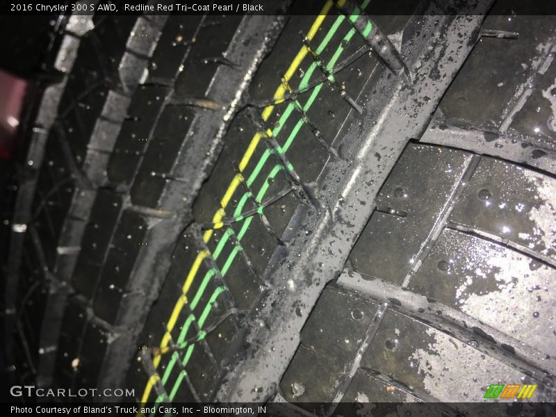 Redline Red Tri-Coat Pearl / Black 2016 Chrysler 300 S AWD