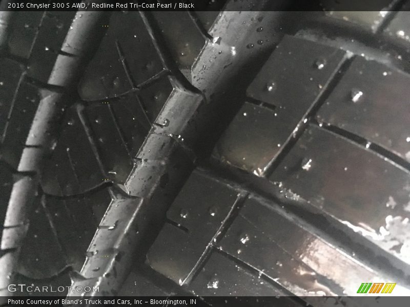Redline Red Tri-Coat Pearl / Black 2016 Chrysler 300 S AWD