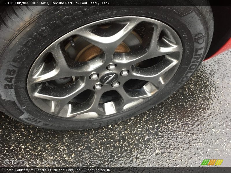 Redline Red Tri-Coat Pearl / Black 2016 Chrysler 300 S AWD