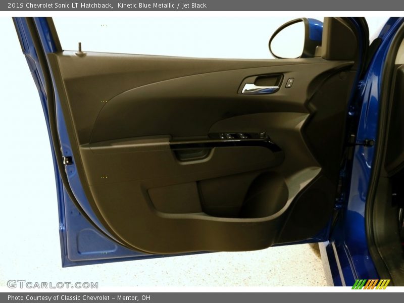 Kinetic Blue Metallic / Jet Black 2019 Chevrolet Sonic LT Hatchback