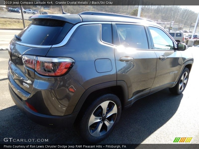 Granite Crystal Metallic / Black/Ski Gray 2019 Jeep Compass Latitude 4x4