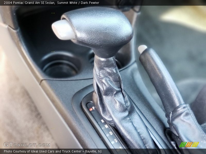 Summit White / Dark Pewter 2004 Pontiac Grand Am SE Sedan