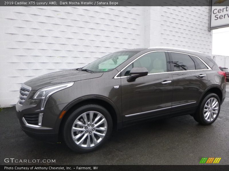 Dark Mocha Metallic / Sahara Beige 2019 Cadillac XT5 Luxury AWD