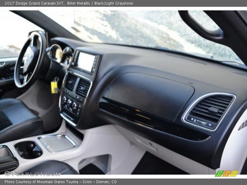 Billet Metallic / Black/Light Graystone 2017 Dodge Grand Caravan SXT