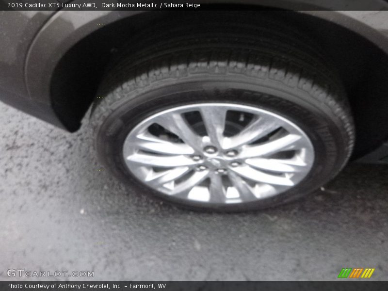 Dark Mocha Metallic / Sahara Beige 2019 Cadillac XT5 Luxury AWD
