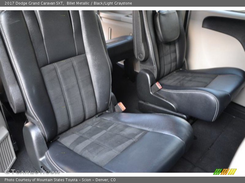 Billet Metallic / Black/Light Graystone 2017 Dodge Grand Caravan SXT