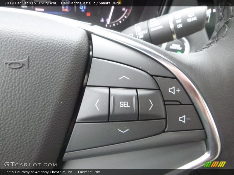 Dark Mocha Metallic / Sahara Beige 2019 Cadillac XT5 Luxury AWD