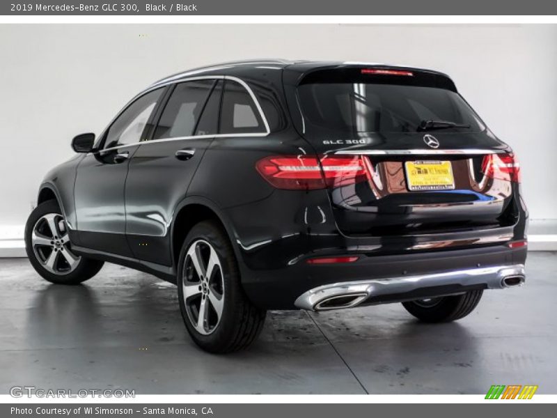 Black / Black 2019 Mercedes-Benz GLC 300
