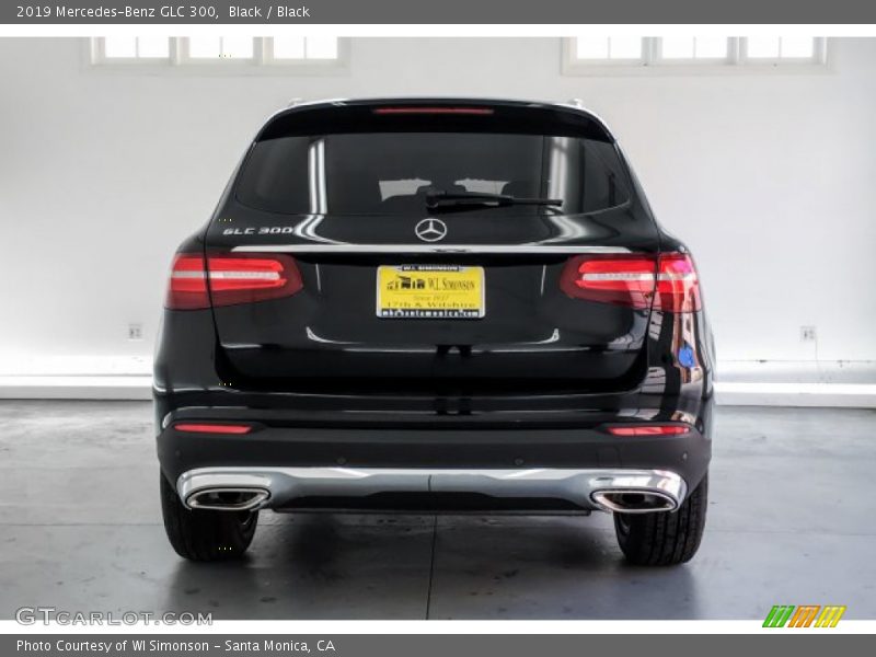 Black / Black 2019 Mercedes-Benz GLC 300