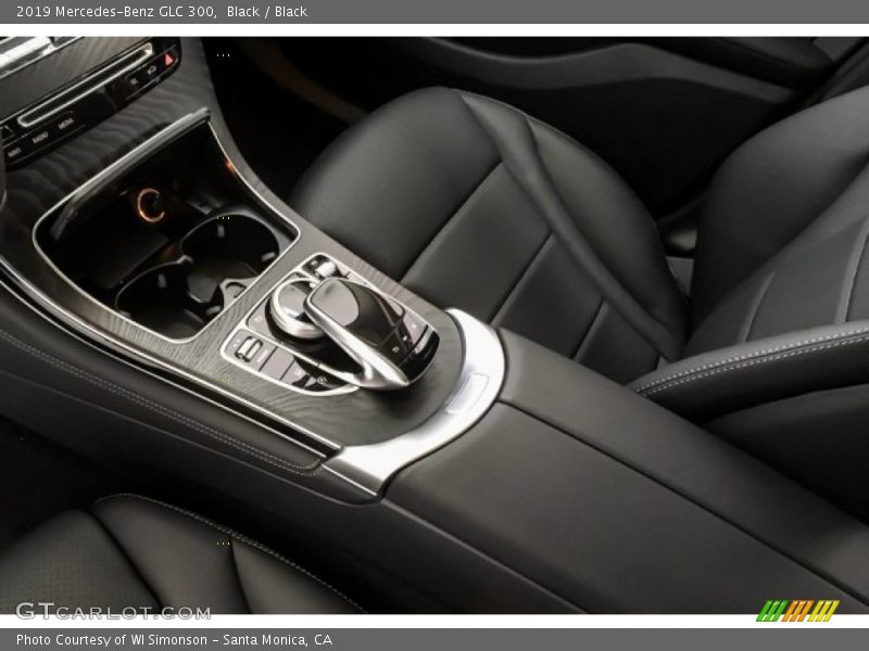 Black / Black 2019 Mercedes-Benz GLC 300
