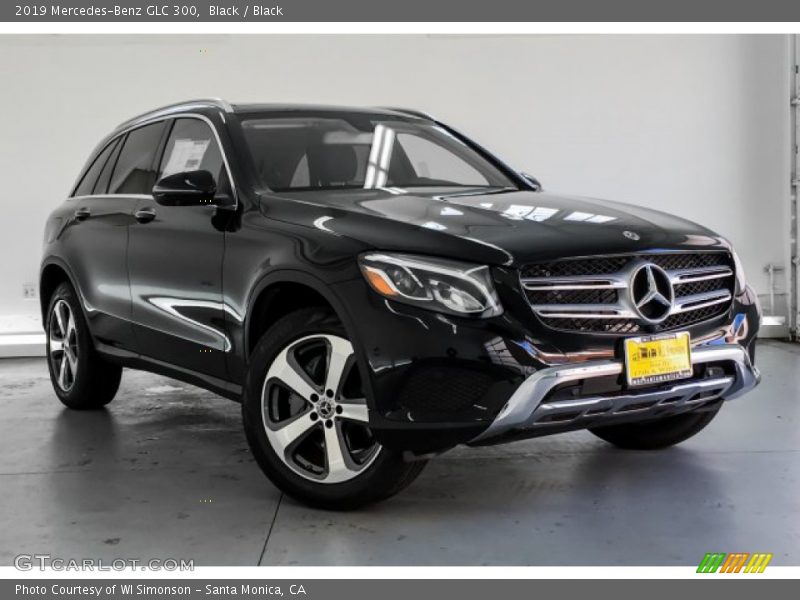 Black / Black 2019 Mercedes-Benz GLC 300
