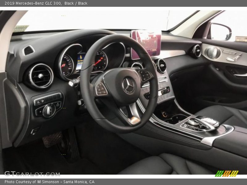Black / Black 2019 Mercedes-Benz GLC 300