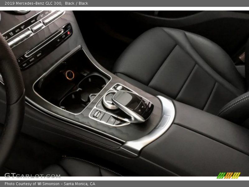 Black / Black 2019 Mercedes-Benz GLC 300