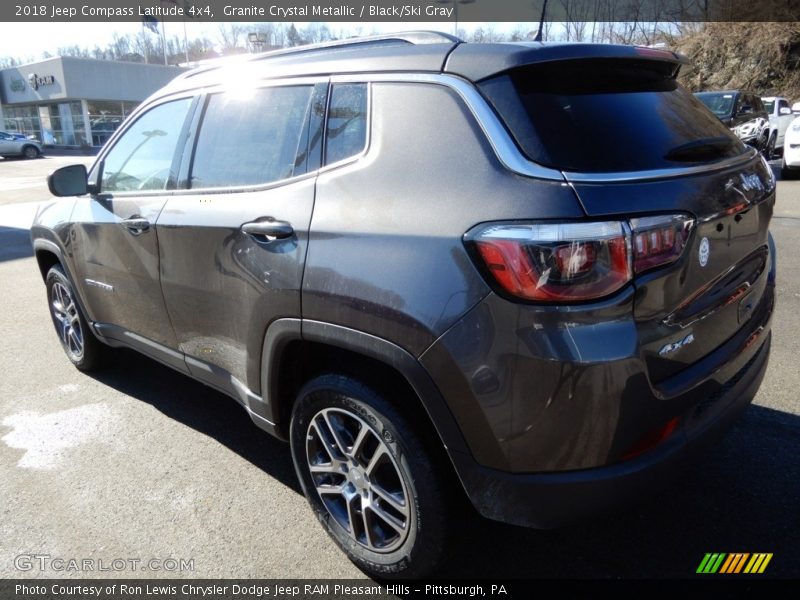 Granite Crystal Metallic / Black/Ski Gray 2018 Jeep Compass Latitude 4x4