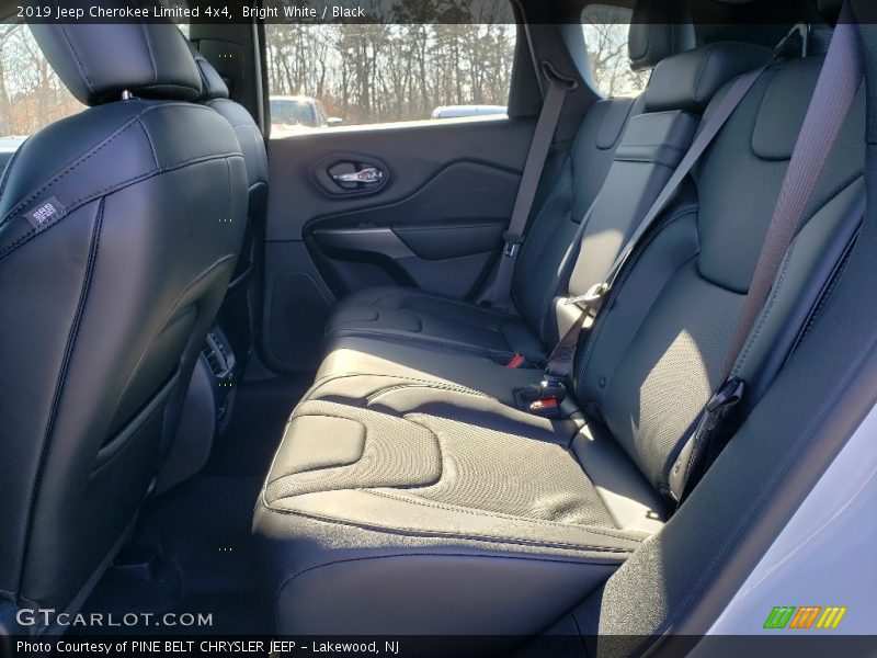 Bright White / Black 2019 Jeep Cherokee Limited 4x4