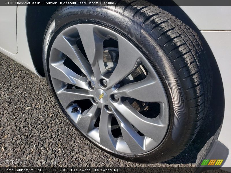 Iridescent Pearl Tricoat / Jet Black 2016 Chevrolet Malibu Premier