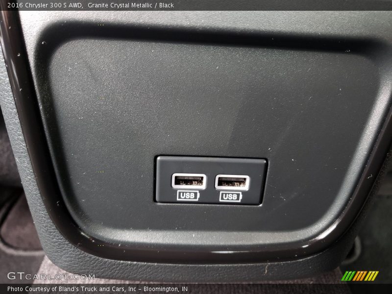 Granite Crystal Metallic / Black 2016 Chrysler 300 S AWD