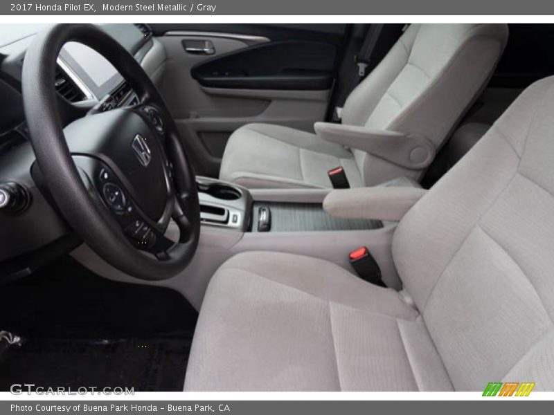 Modern Steel Metallic / Gray 2017 Honda Pilot EX