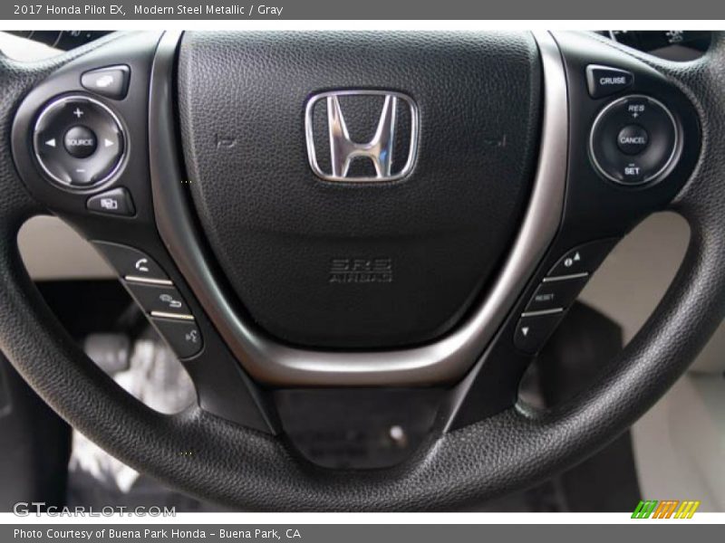 Modern Steel Metallic / Gray 2017 Honda Pilot EX