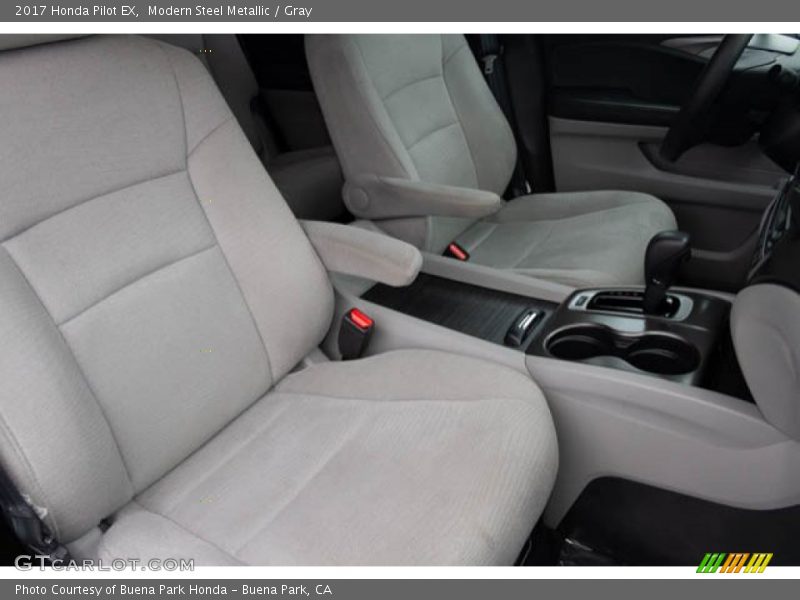 Modern Steel Metallic / Gray 2017 Honda Pilot EX