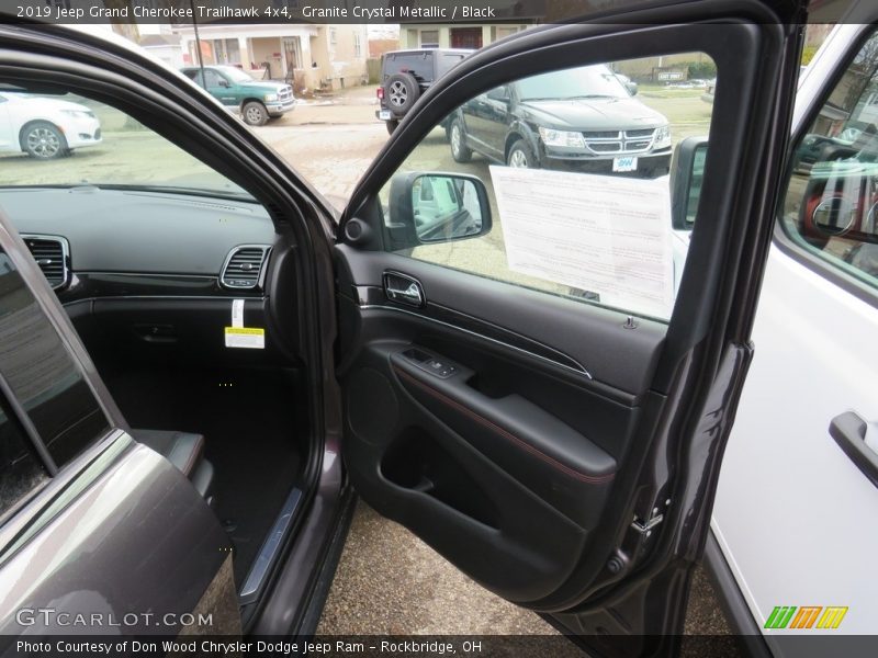 Granite Crystal Metallic / Black 2019 Jeep Grand Cherokee Trailhawk 4x4