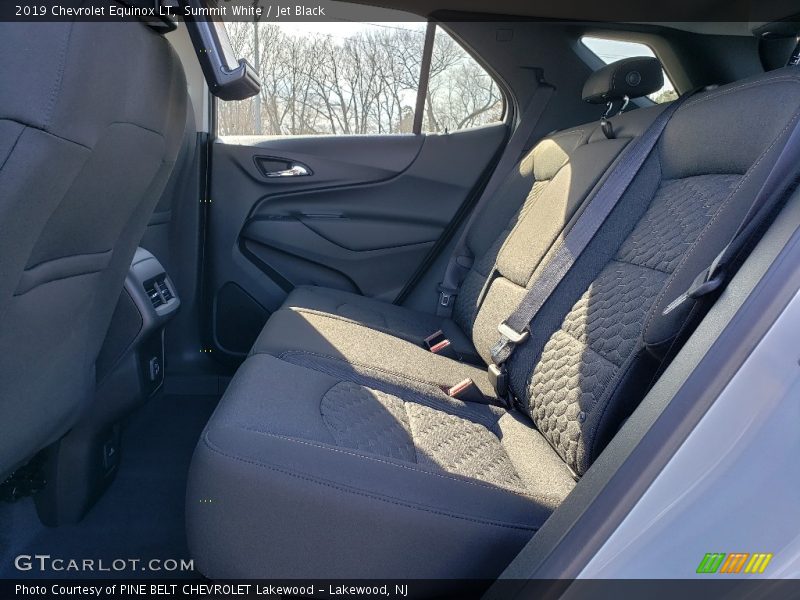 Summit White / Jet Black 2019 Chevrolet Equinox LT