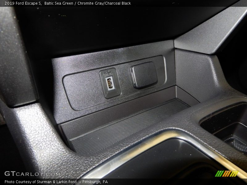 Baltic Sea Green / Chromite Gray/Charcoal Black 2019 Ford Escape S