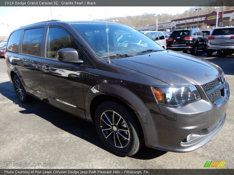 Granite Pearl / Black 2019 Dodge Grand Caravan SE