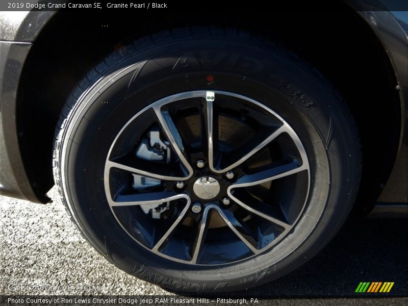 Granite Pearl / Black 2019 Dodge Grand Caravan SE