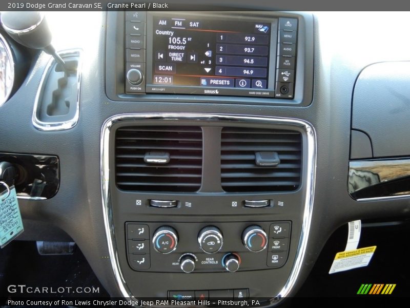 Granite Pearl / Black 2019 Dodge Grand Caravan SE