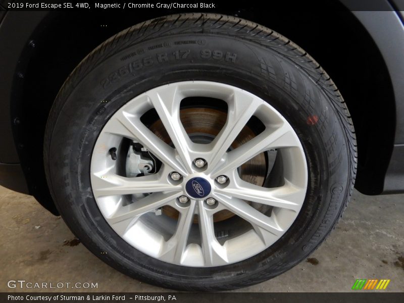 Magnetic / Chromite Gray/Charcoal Black 2019 Ford Escape SEL 4WD