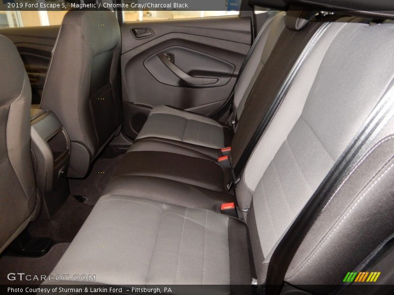 Magnetic / Chromite Gray/Charcoal Black 2019 Ford Escape S