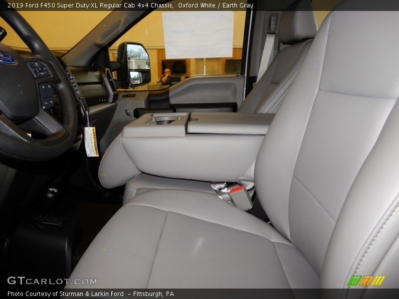 Oxford White / Earth Gray 2019 Ford F450 Super Duty XL Regular Cab 4x4 Chassis